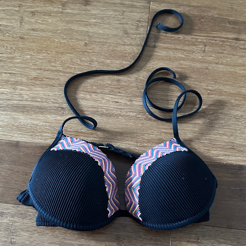Shade Black and Pink Women's bikini top 34B